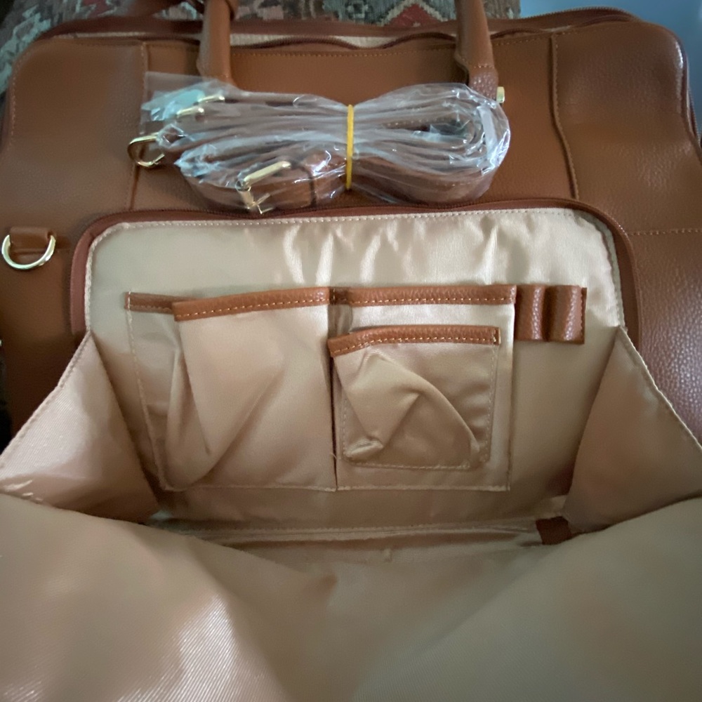 Ex- Large Leather Bag - image 3